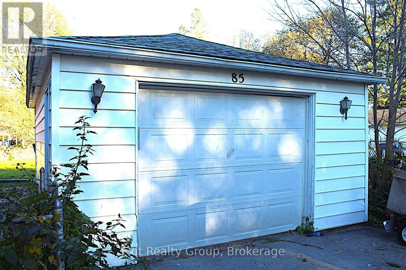 85 Wright Avenue Property Photo 4