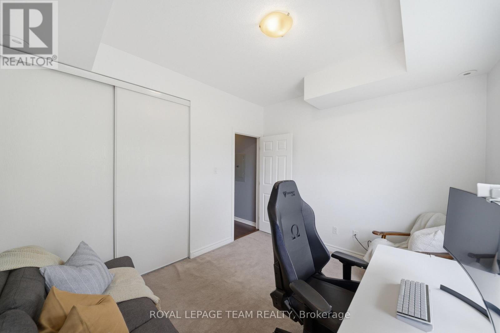 9 - 165 Waterbridge Drive Property Photo 15