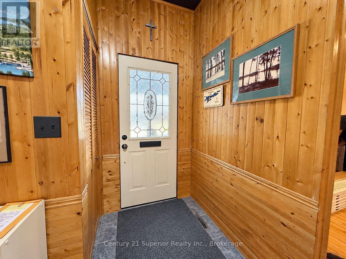 136 First Street Property Photo 4