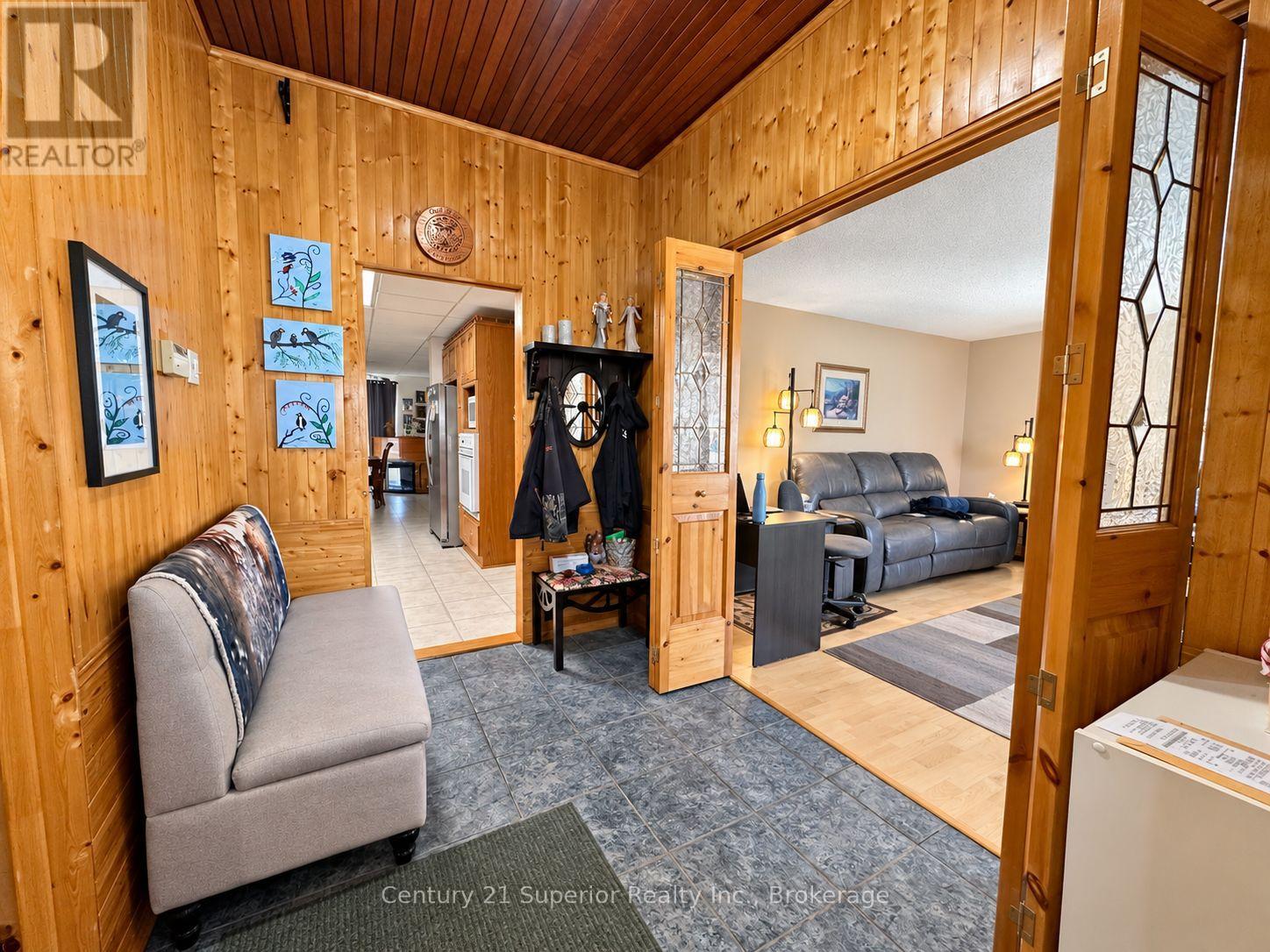 136 First Street Property Photo 6