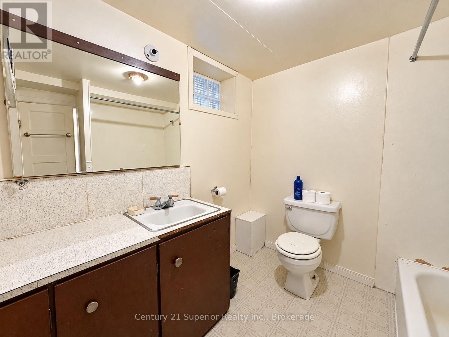 136 First Street Property Photo 32