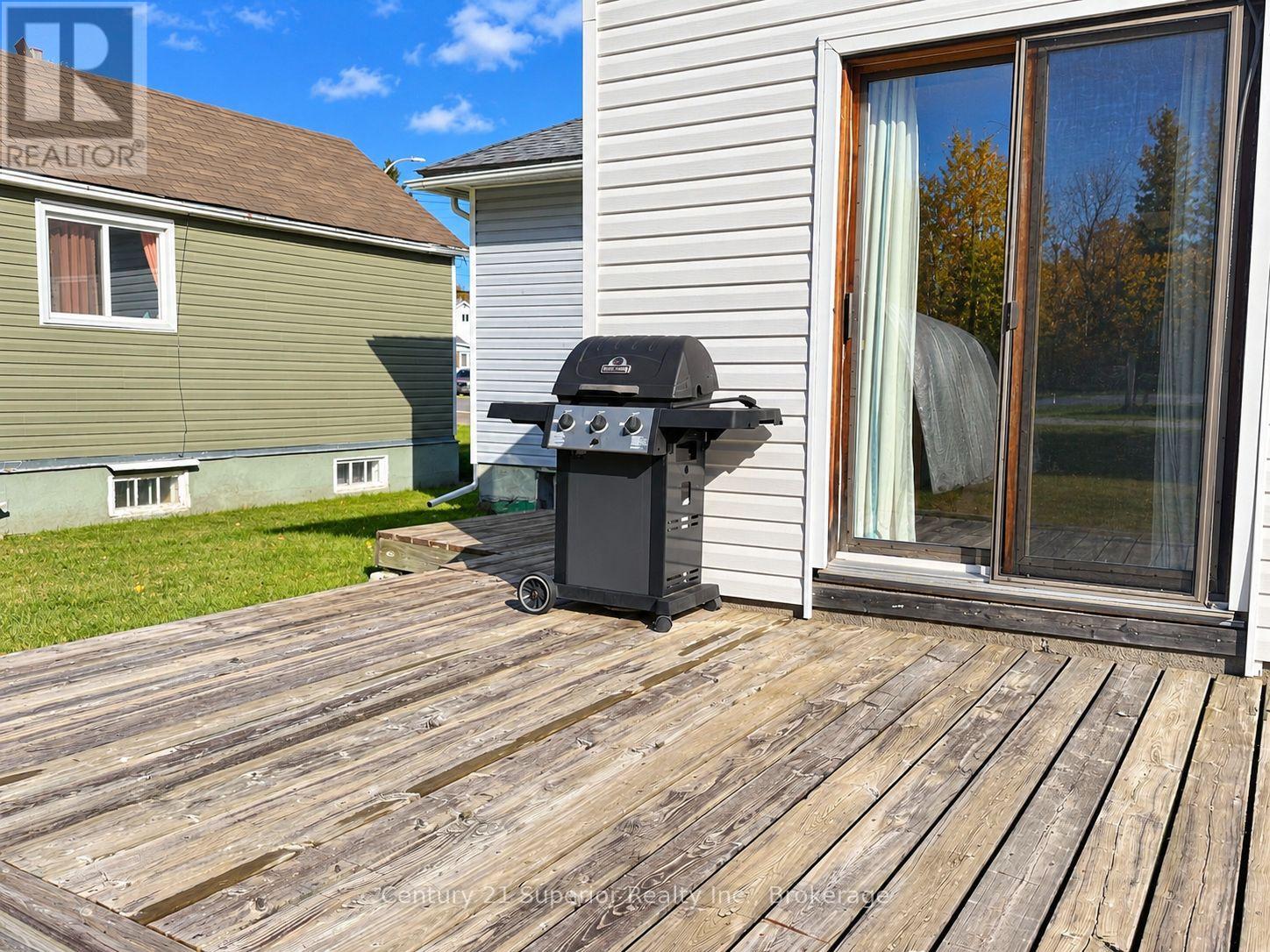 136 First Street Property Photo 41