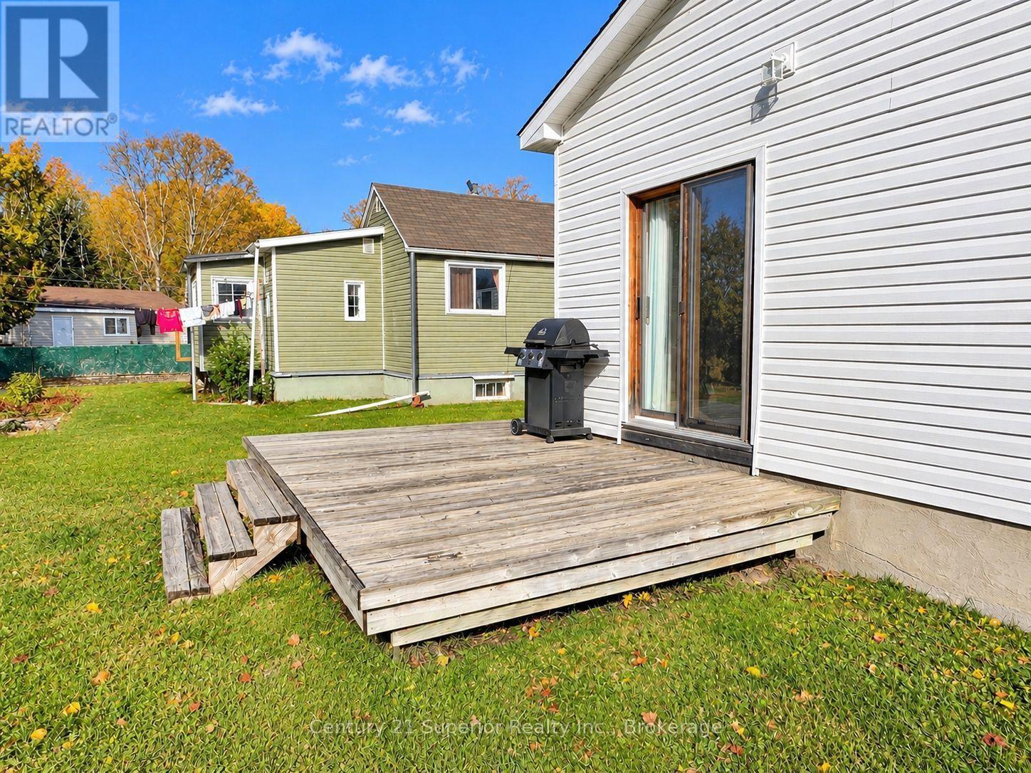 136 First Street Property Photo 42