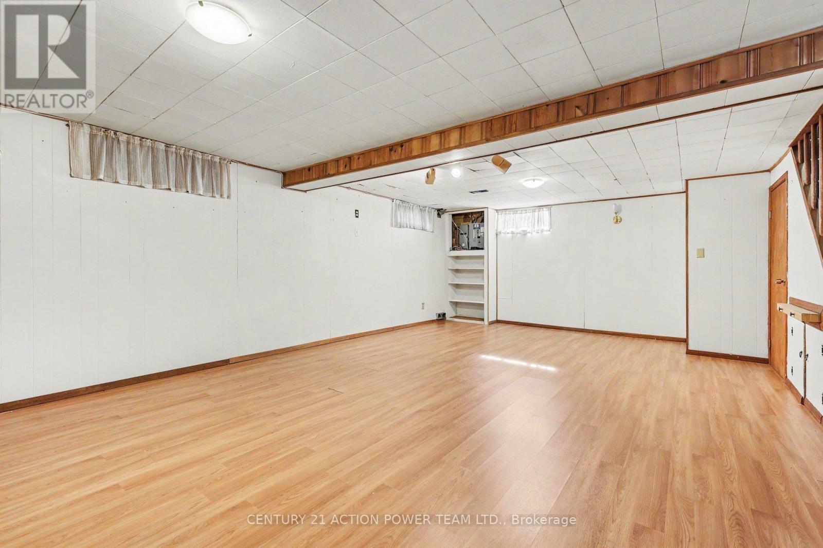 1821 Haig Drive W Property Photo 13