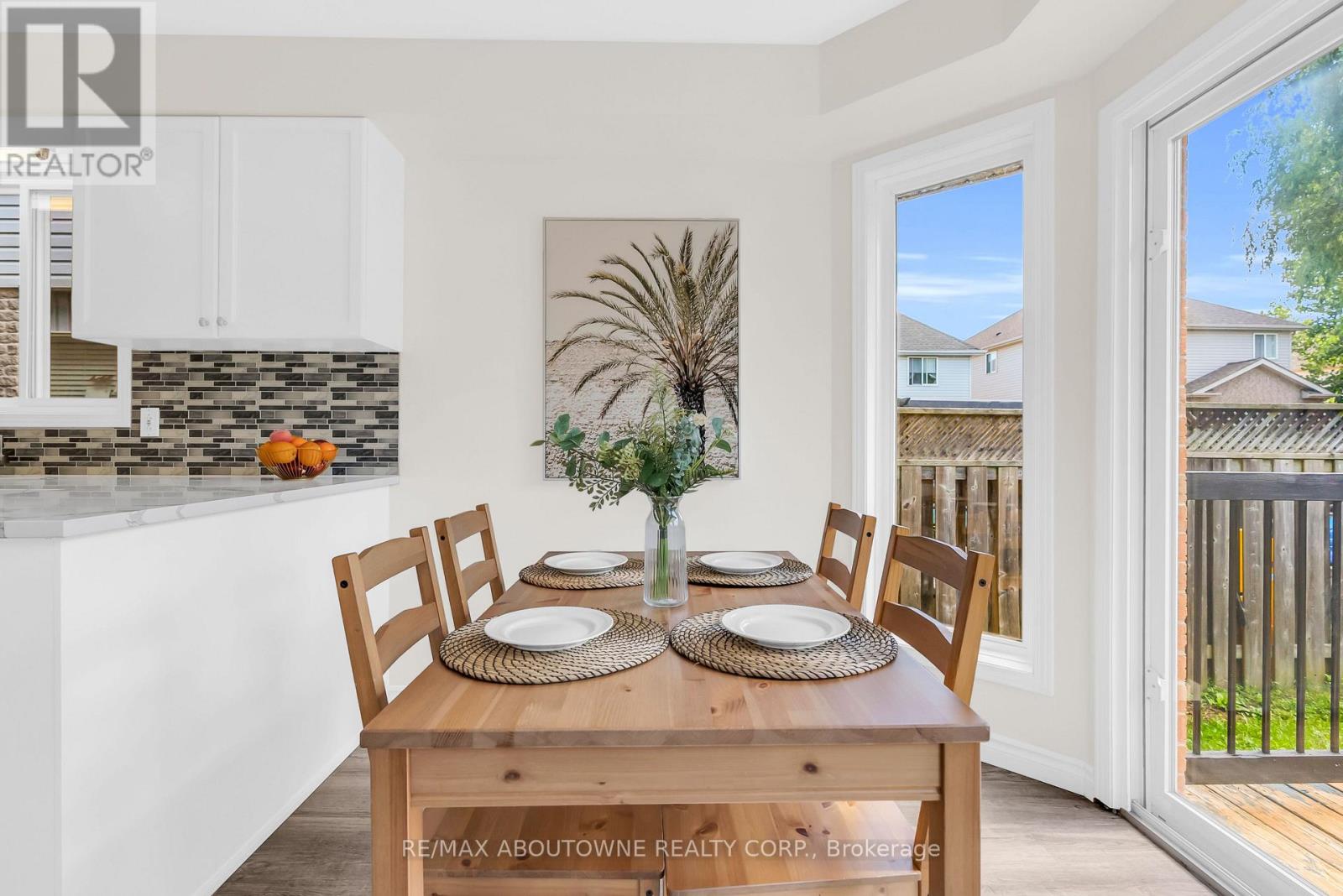 87 Houghton Street Property Photo 15