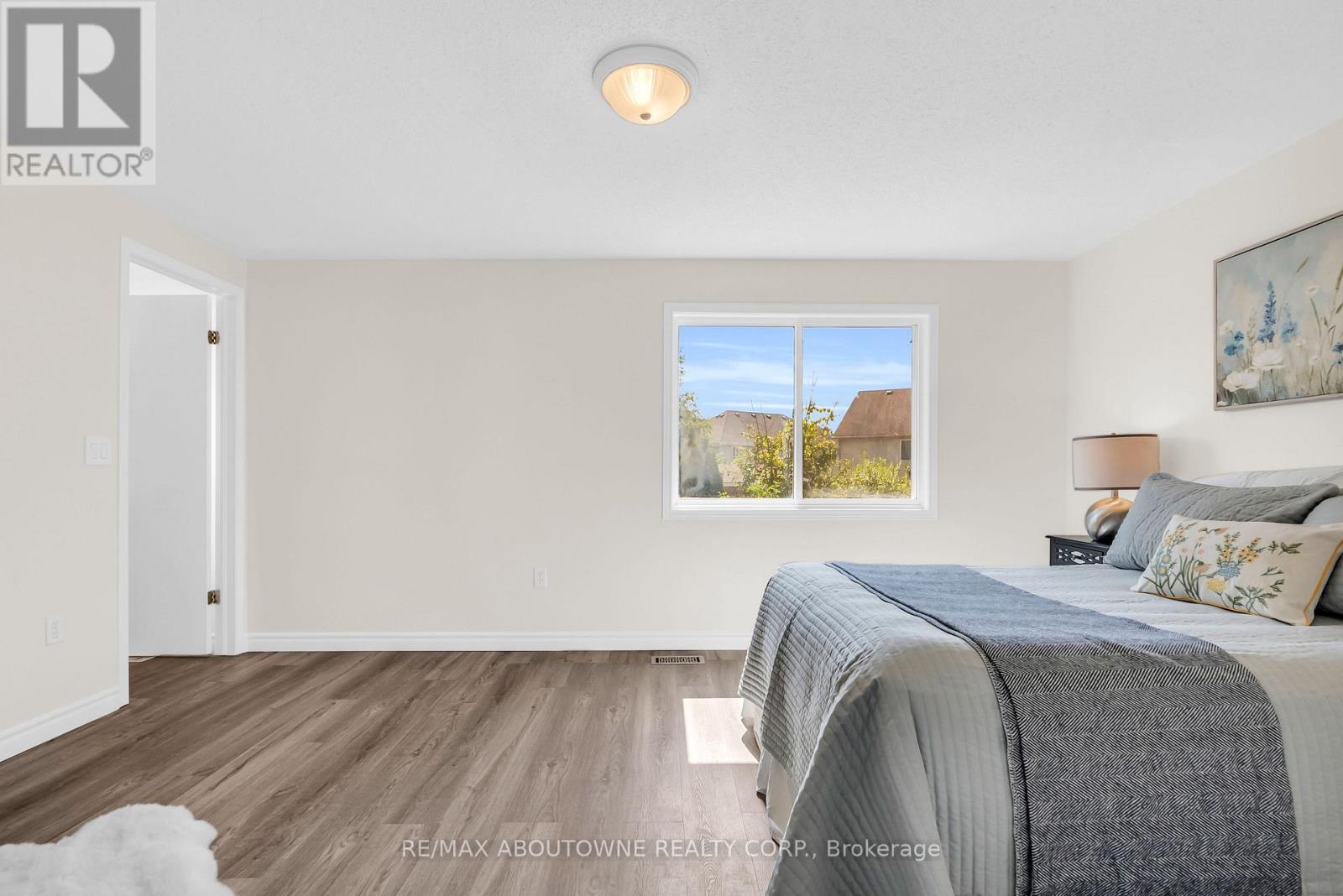87 Houghton Street Property Photo 19
