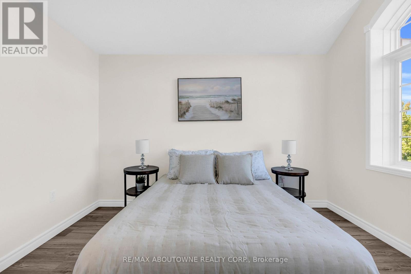 87 Houghton Street Property Photo 26