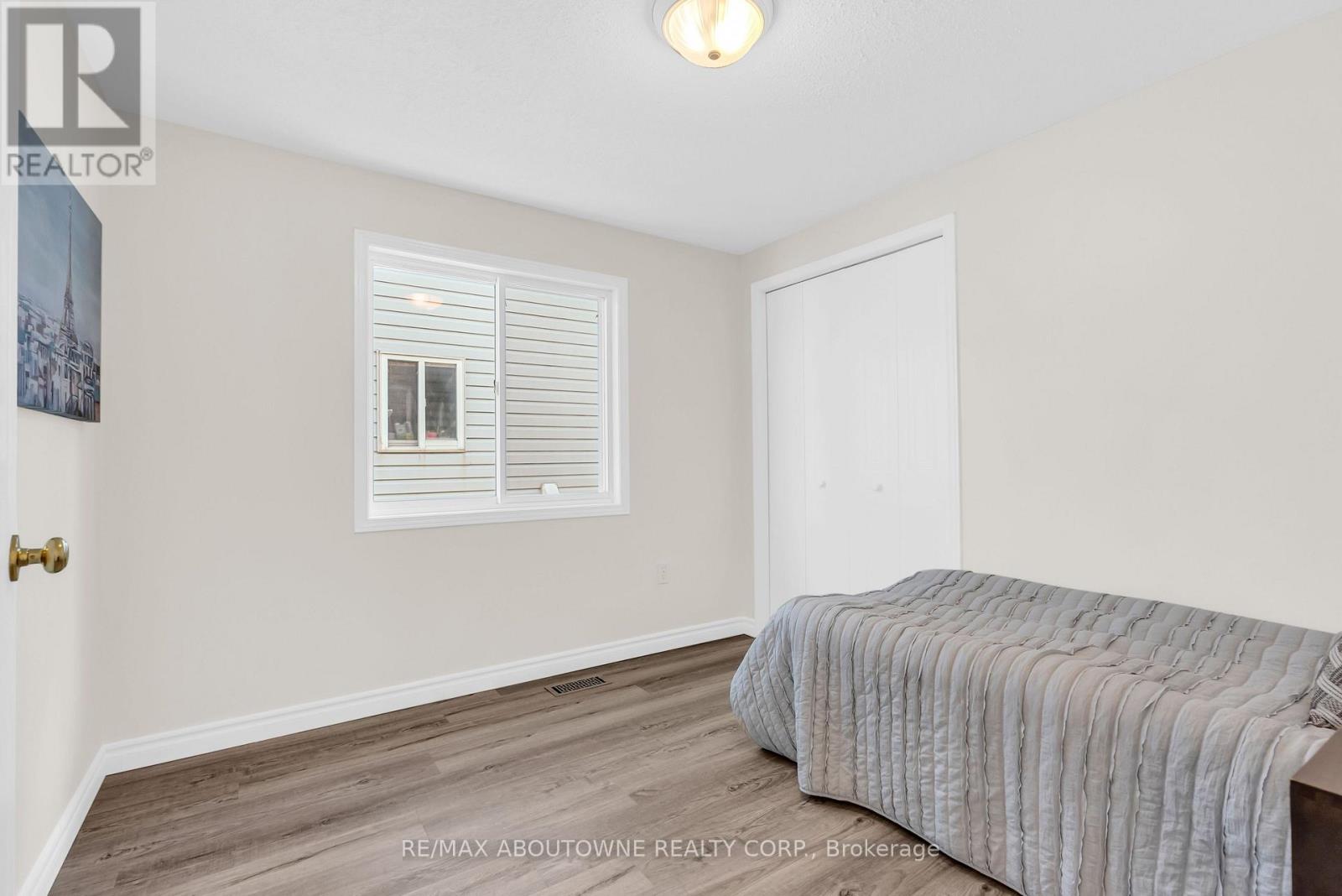 87 Houghton Street Property Photo 29