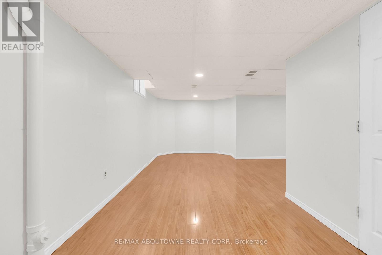 87 Houghton Street Property Photo 35