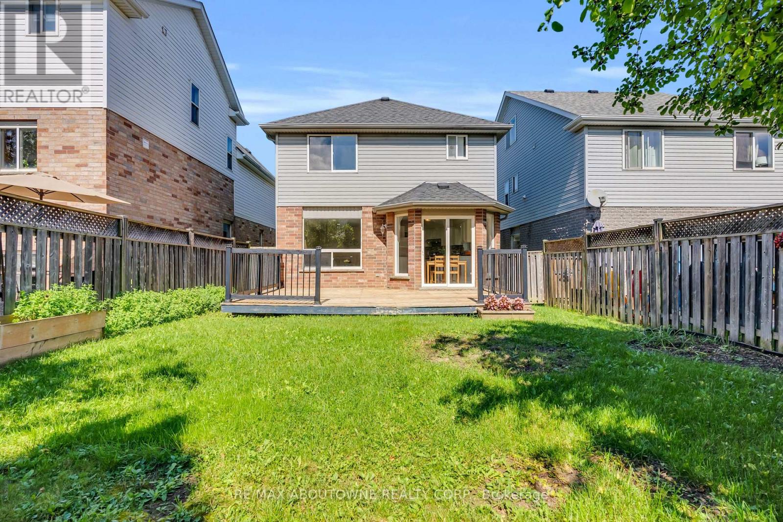 87 Houghton Street Property Photo 41