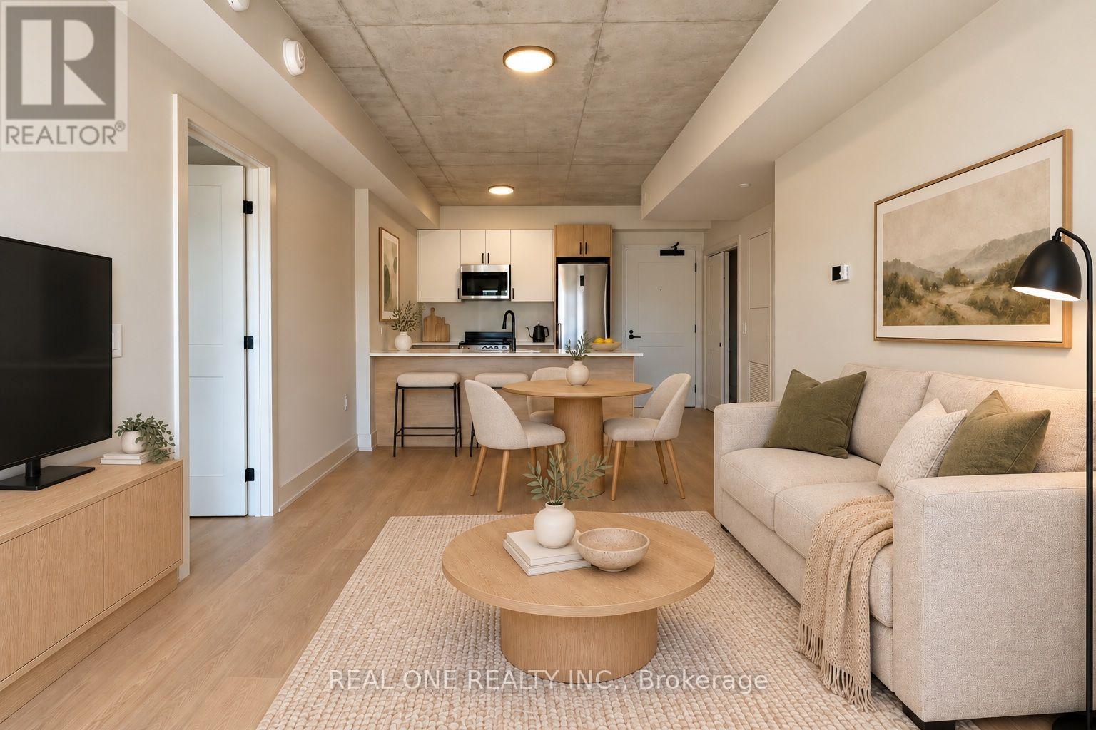 413 - 810 King Street W Property Photo 12