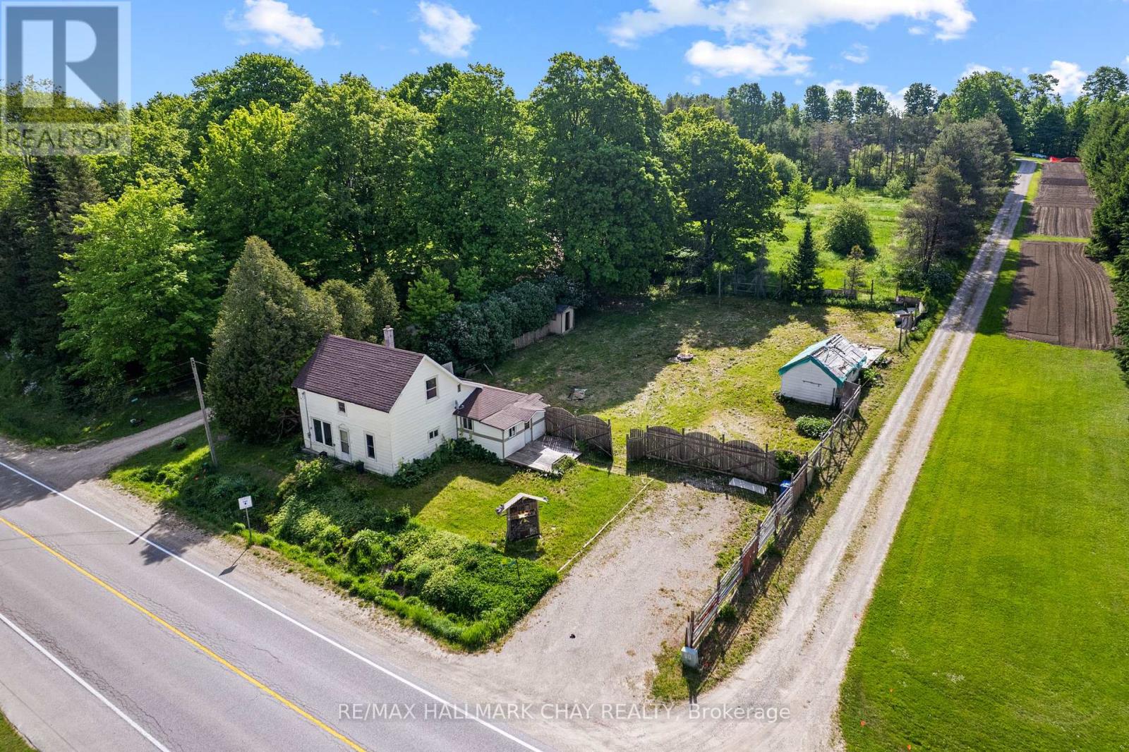 500218 Grey 12 Road Property Photo 1