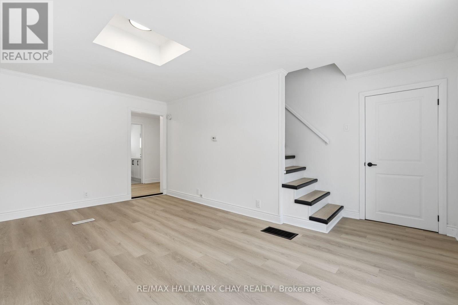 500218 Grey 12 Road Property Photo 13