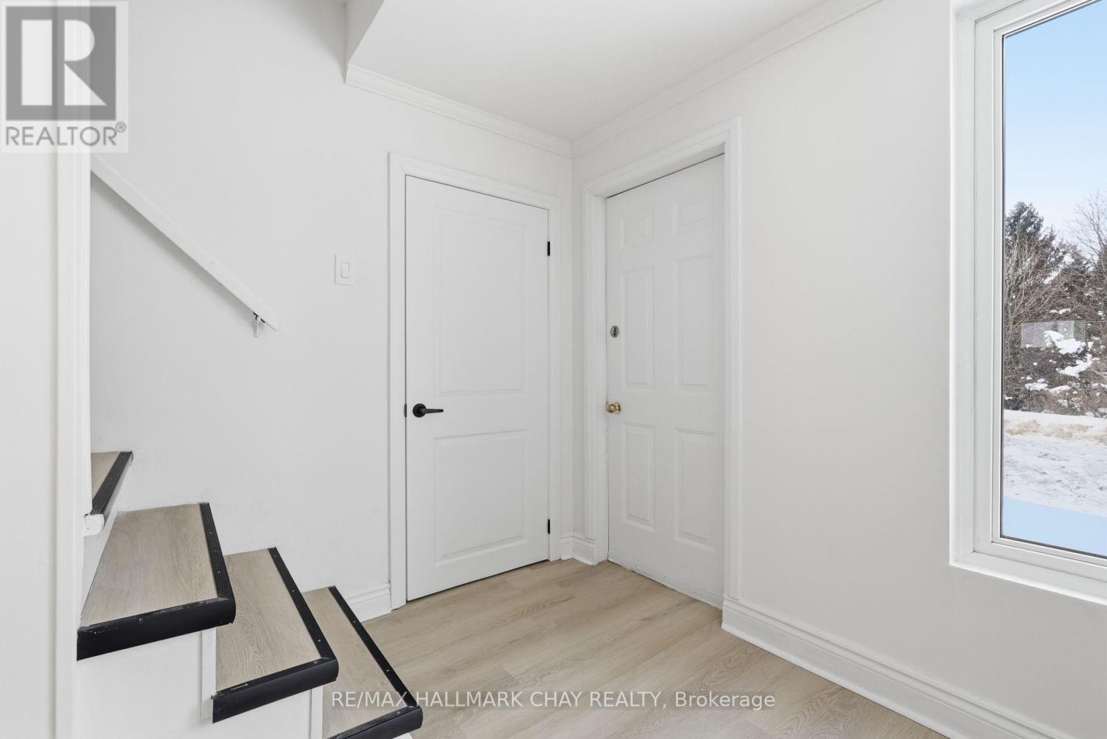 500218 Grey 12 Road Property Photo 14