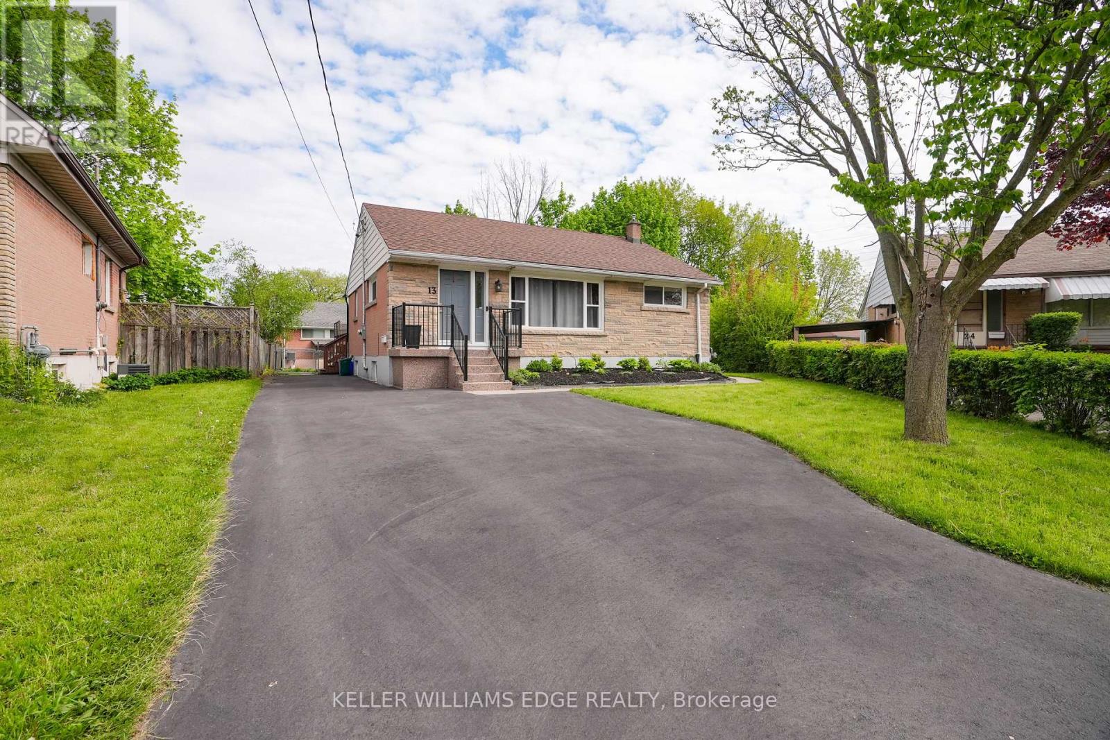 Upper - 13 Beaucourt Place Property Photo 2