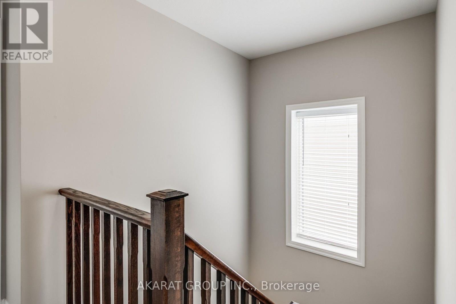 31 Pickett Place Property Photo 21