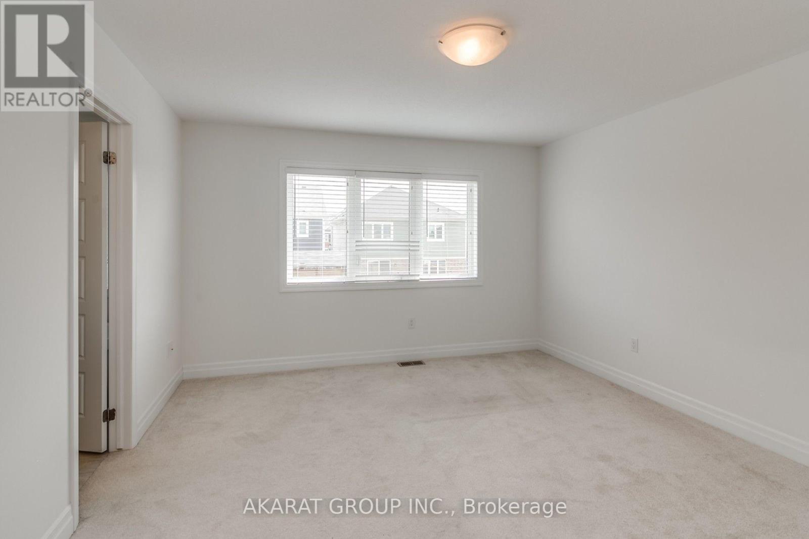 31 Pickett Place Property Photo 22