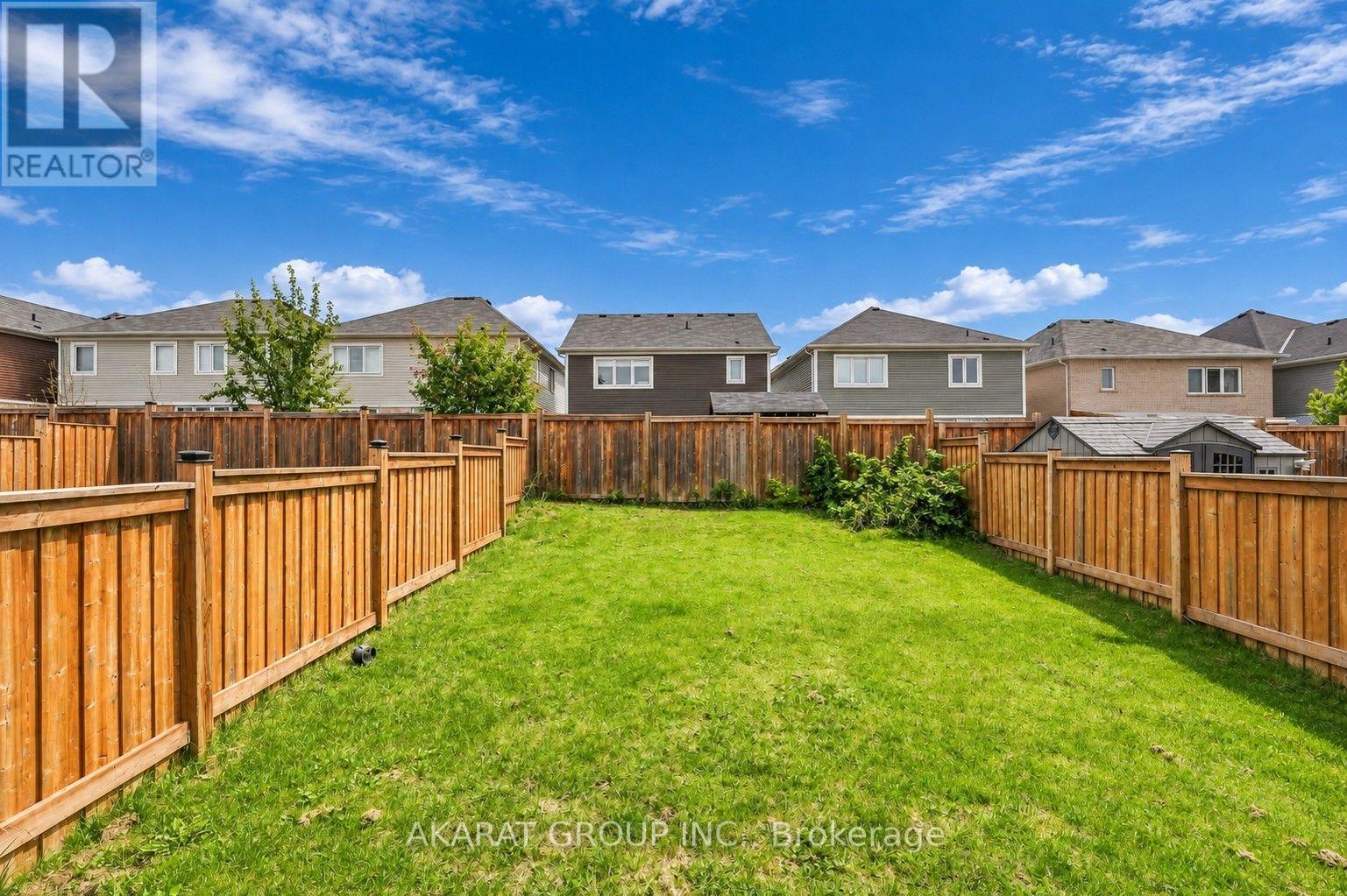31 Pickett Place Property Photo 41