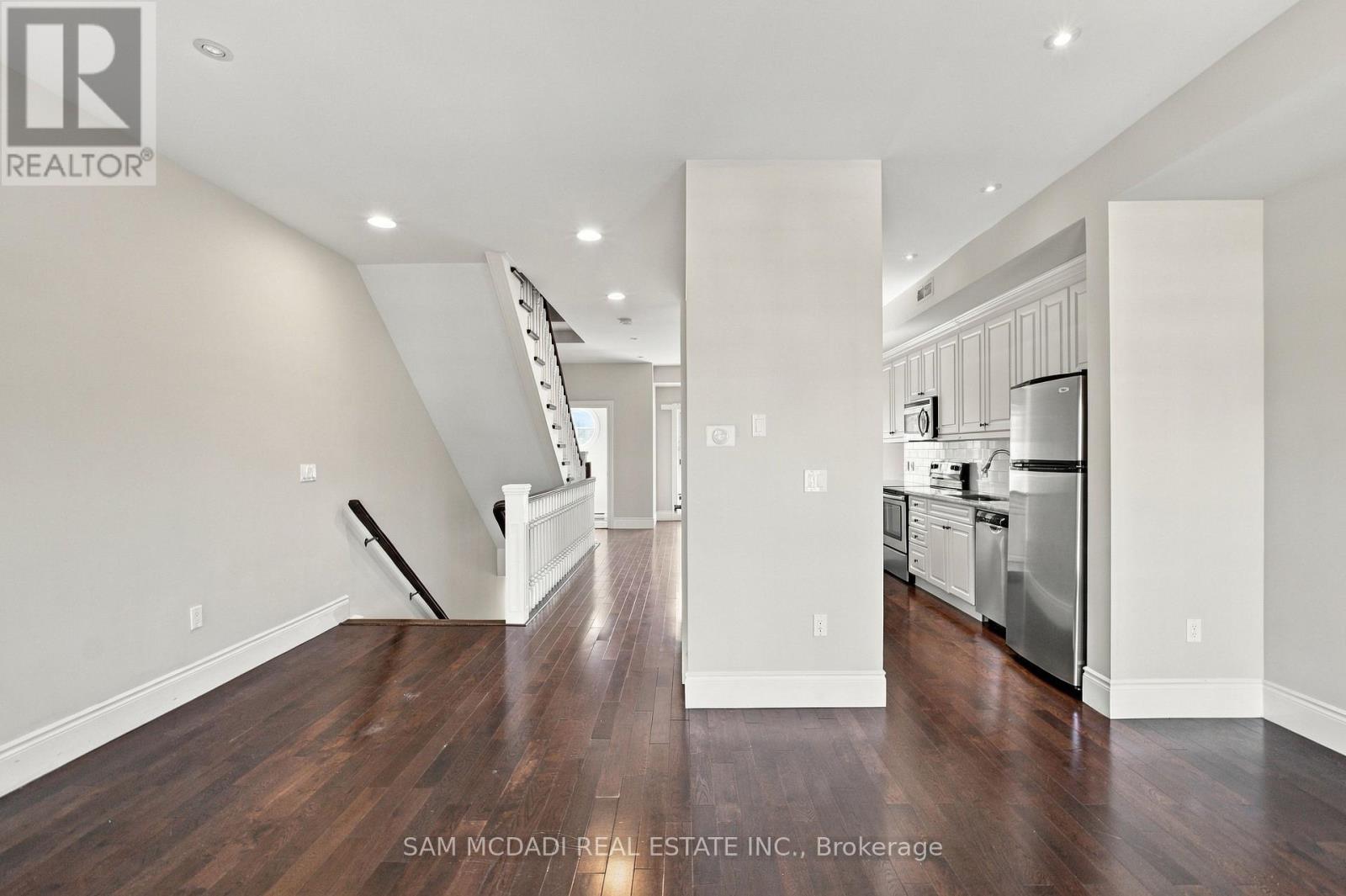 305 - 133 Park Street Property Photo 5
