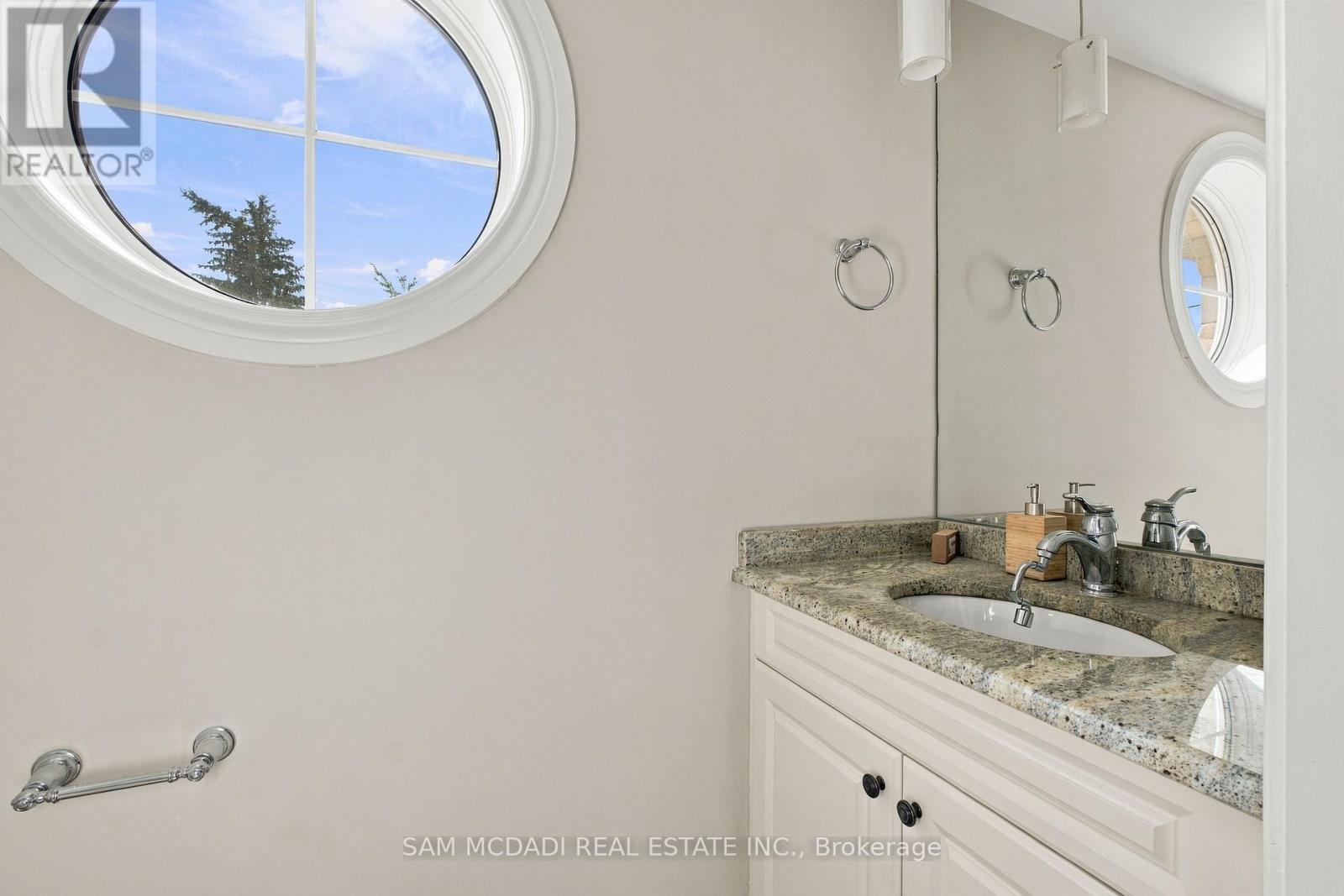 305 - 133 Park Street Property Photo 14