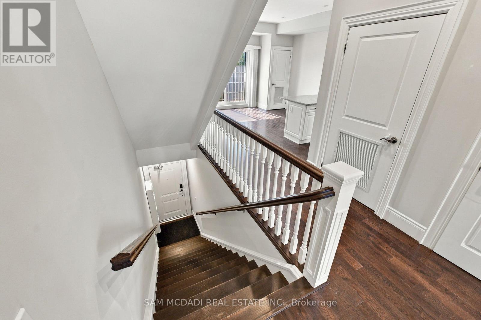 305 - 133 Park Street Property Photo 15