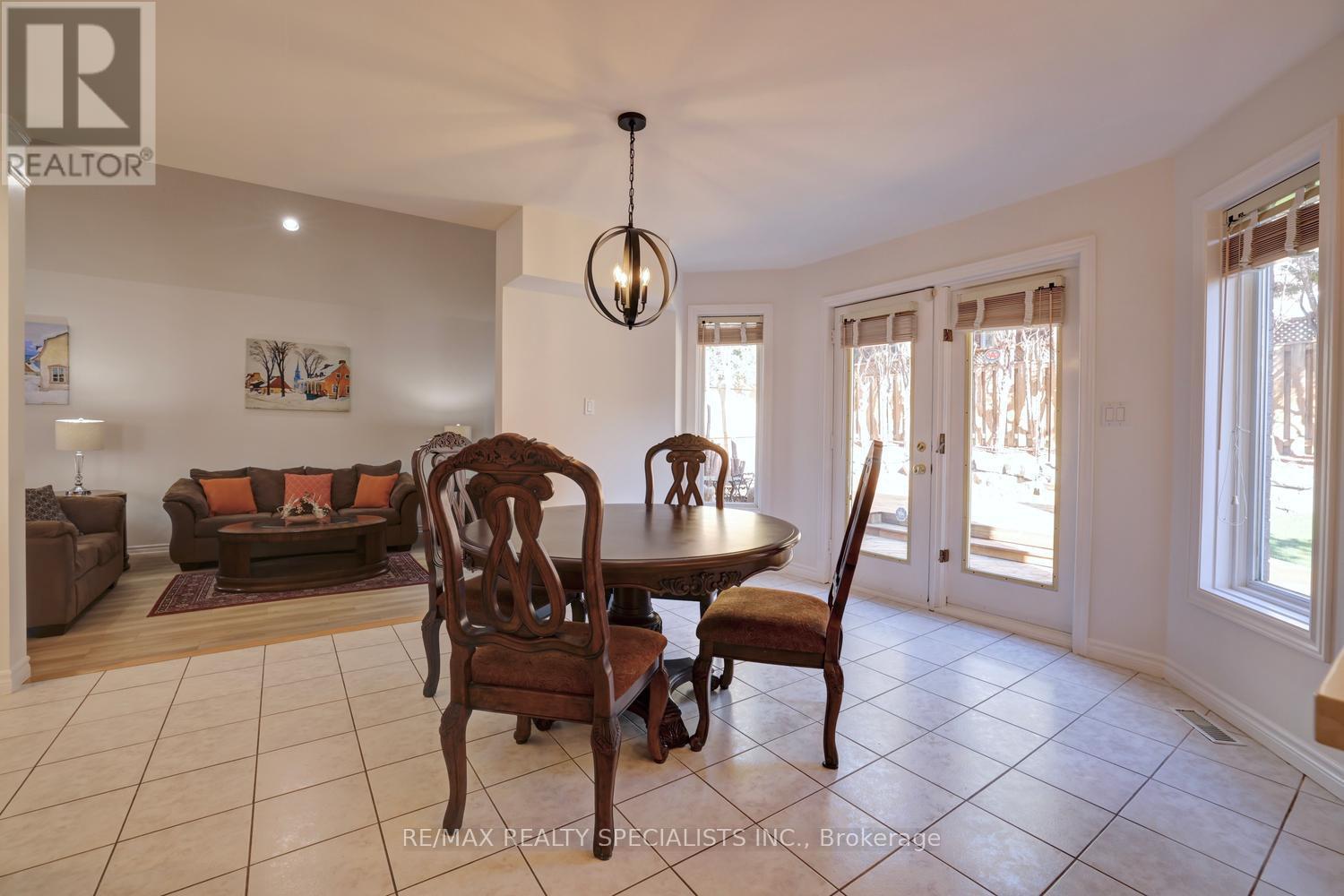 79 Westlawn Drive Property Photo 15
