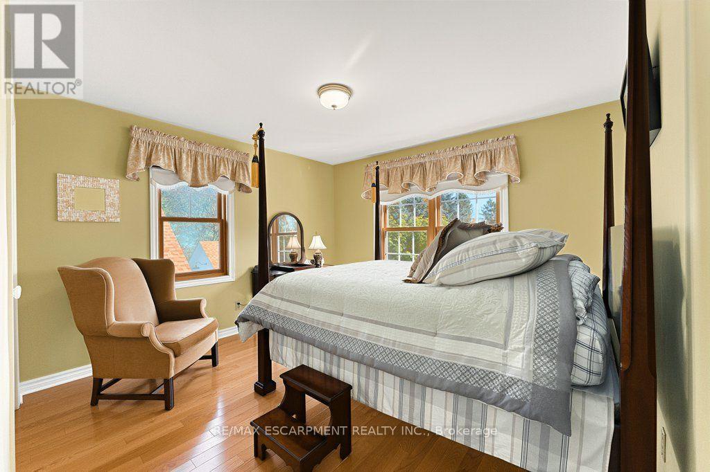 12 Weneil Drive Property Photo 25