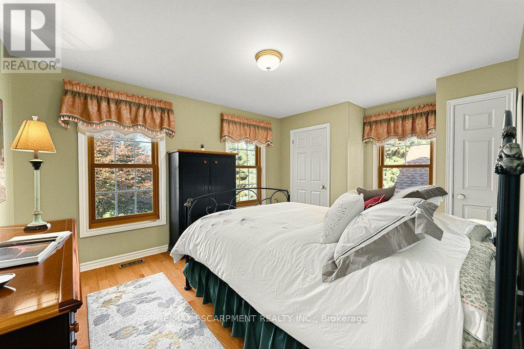 12 Weneil Drive Property Photo 27