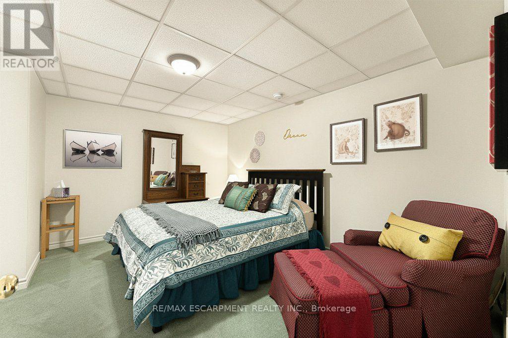 12 Weneil Drive Property Photo 34
