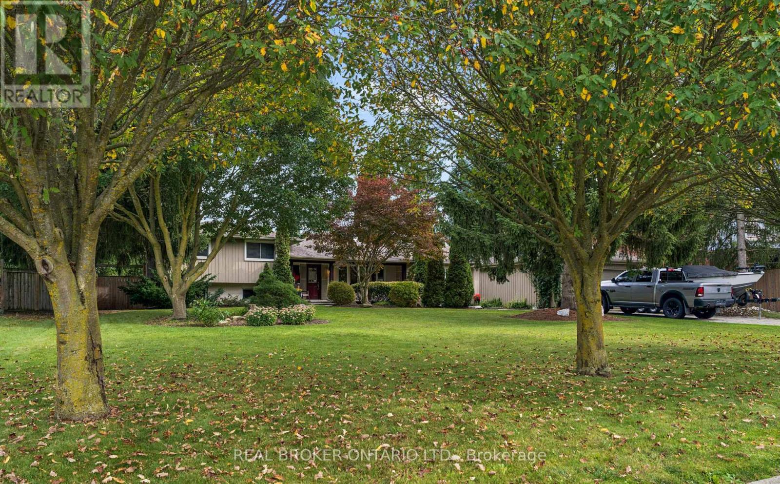 373 Forestlawn Road Property Photo 4