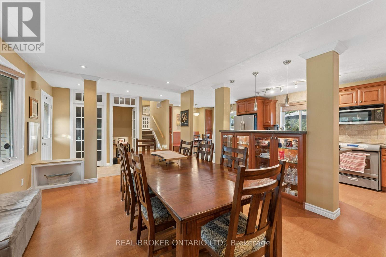 373 Forestlawn Road Property Photo 11