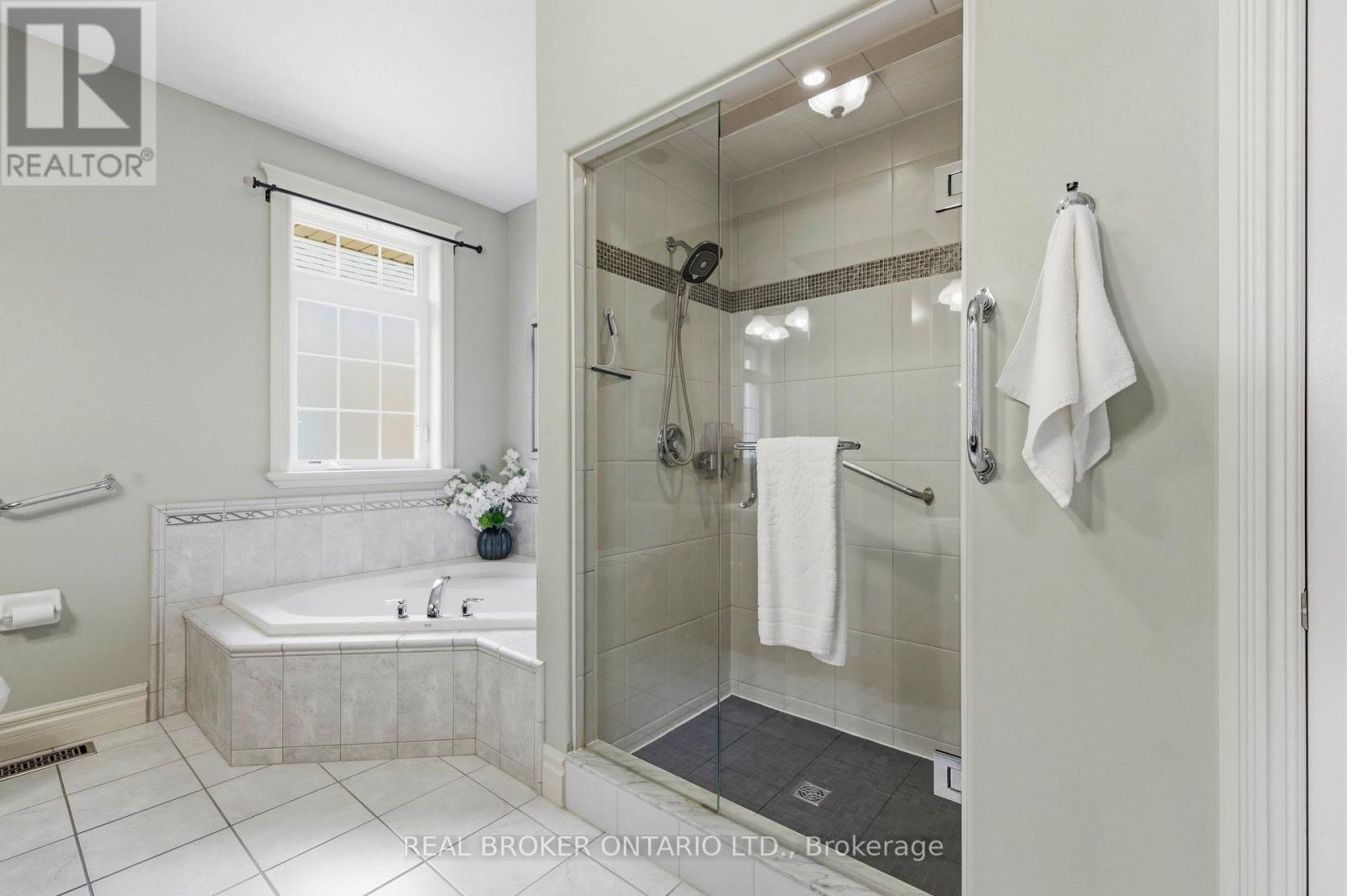 114 Pennsylvania Crescent Property Photo 16