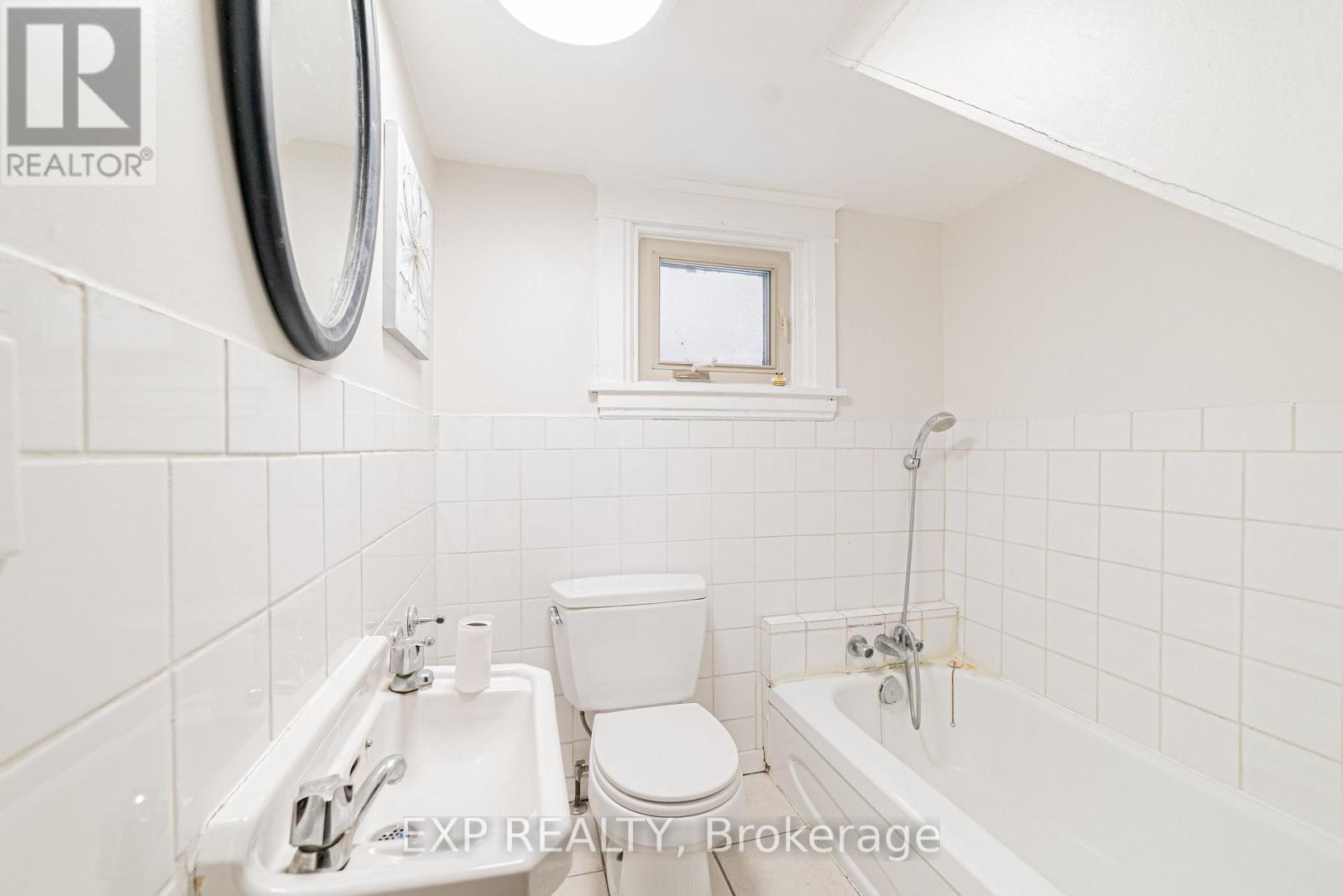 Main - 52 Proctor Boulevard Property Photo 15