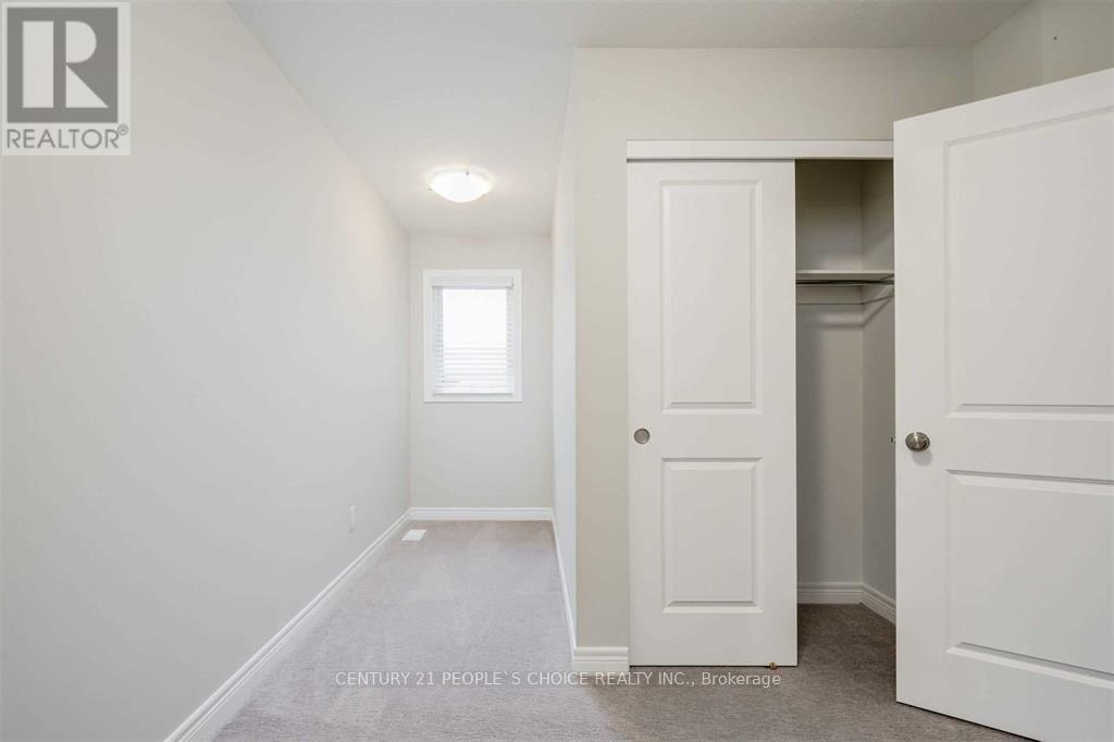 75 - 7768 Ascot Circle Property Photo 13