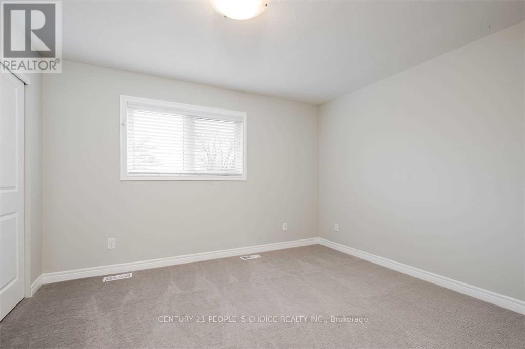 75 - 7768 Ascot Circle Property Photo 15