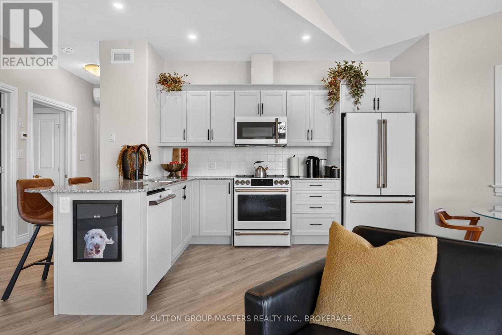 69 Lowry Place Property Photo 18