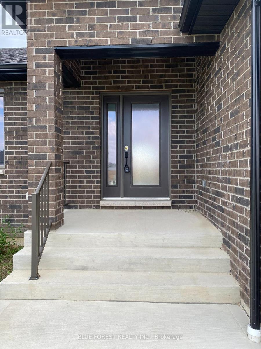 551 Keil Trail N Property Photo 3