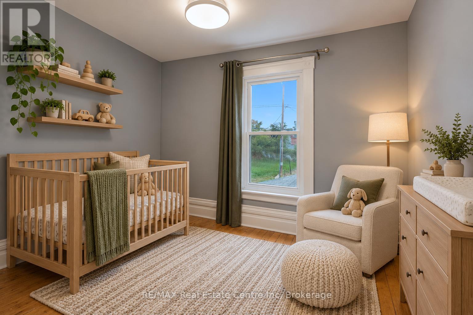 11 Neeve Street Property Photo 14
