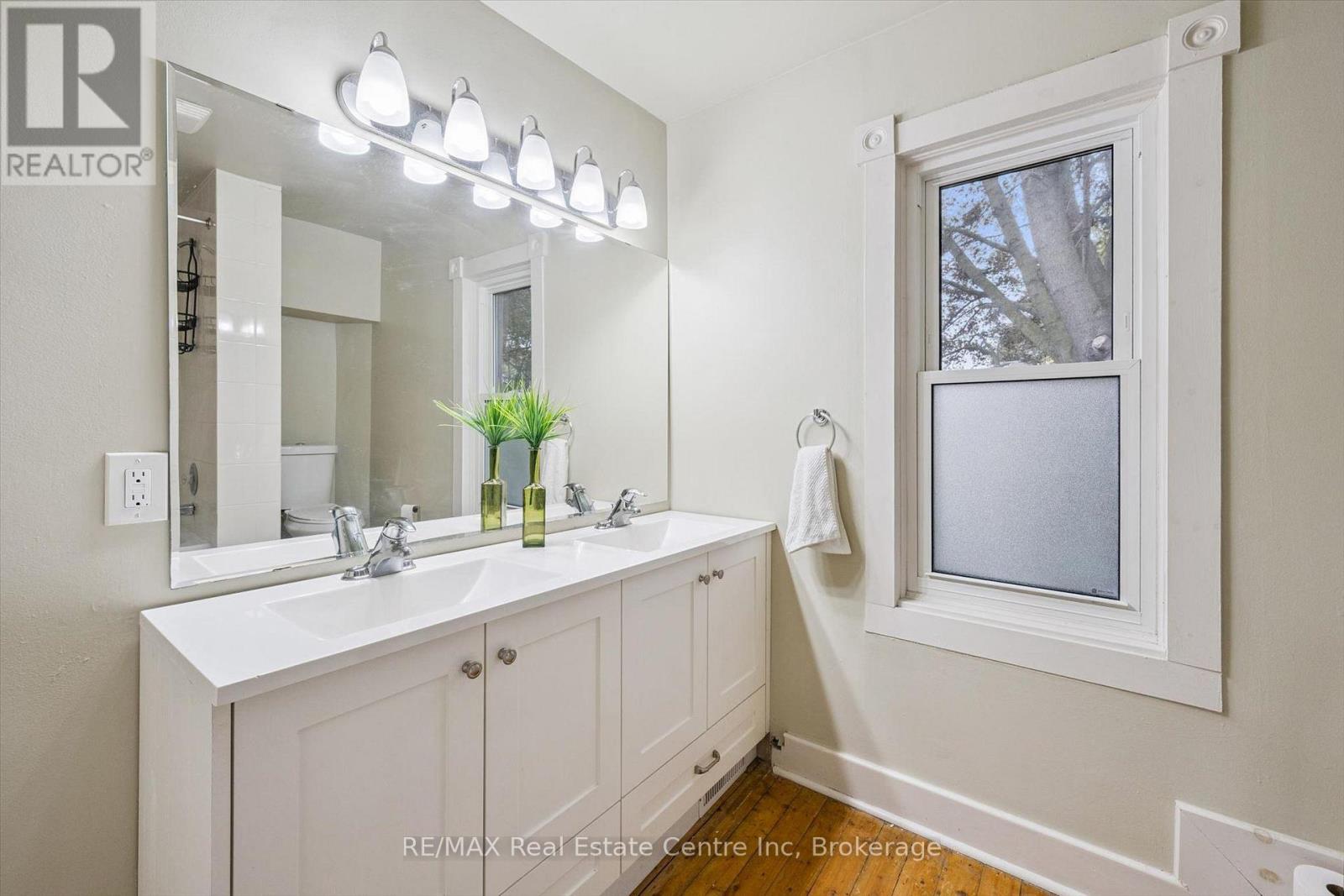 11 Neeve Street Property Photo 15