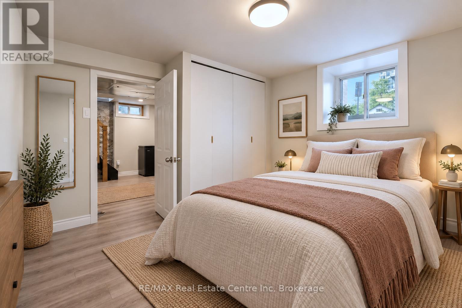 11 Neeve Street Property Photo 17