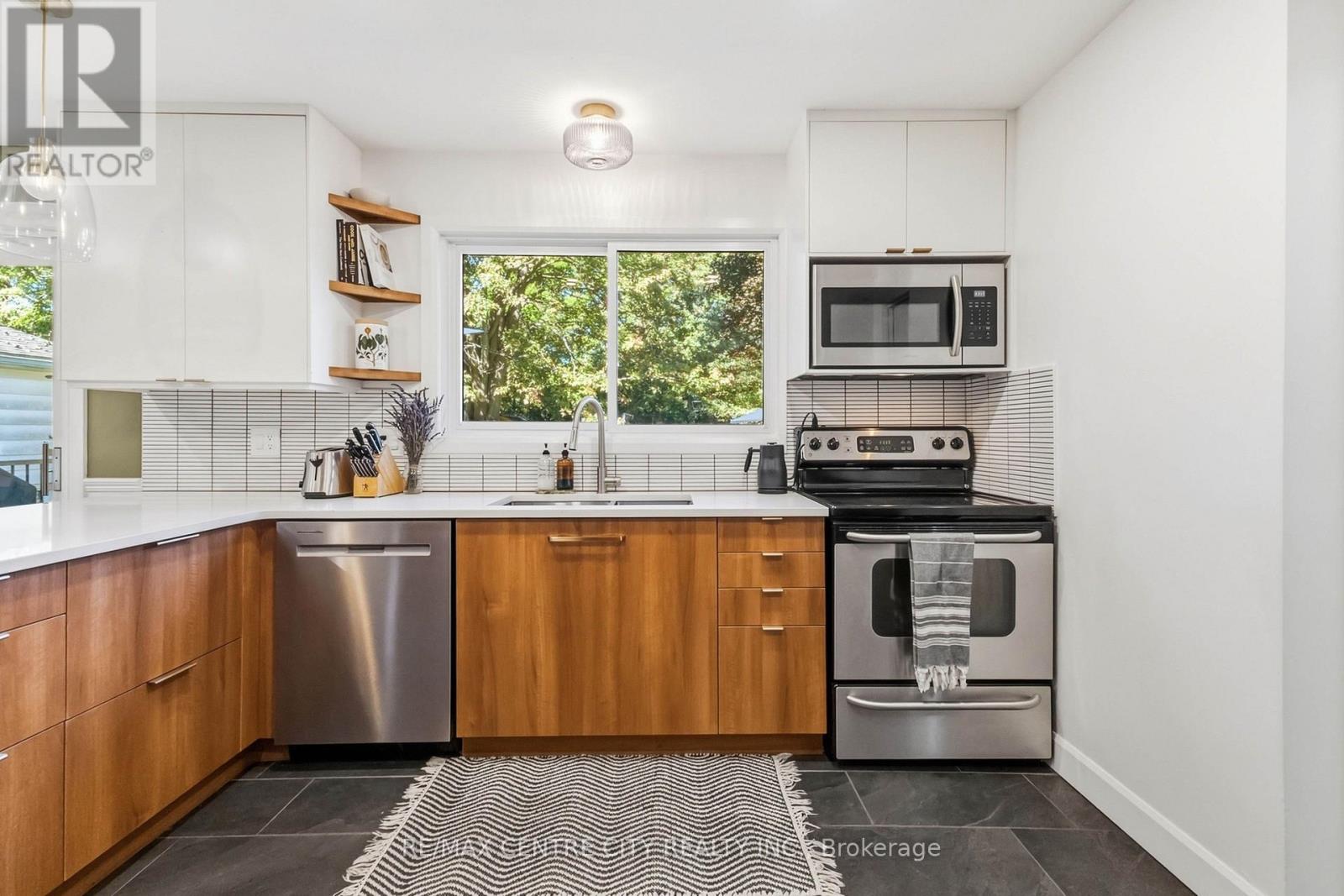 419 Briarhill Avenue Property Photo 14