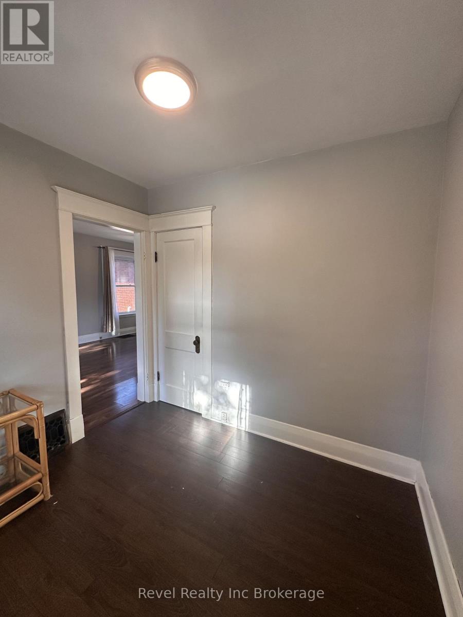 162 Brisbin Street Property Photo 8