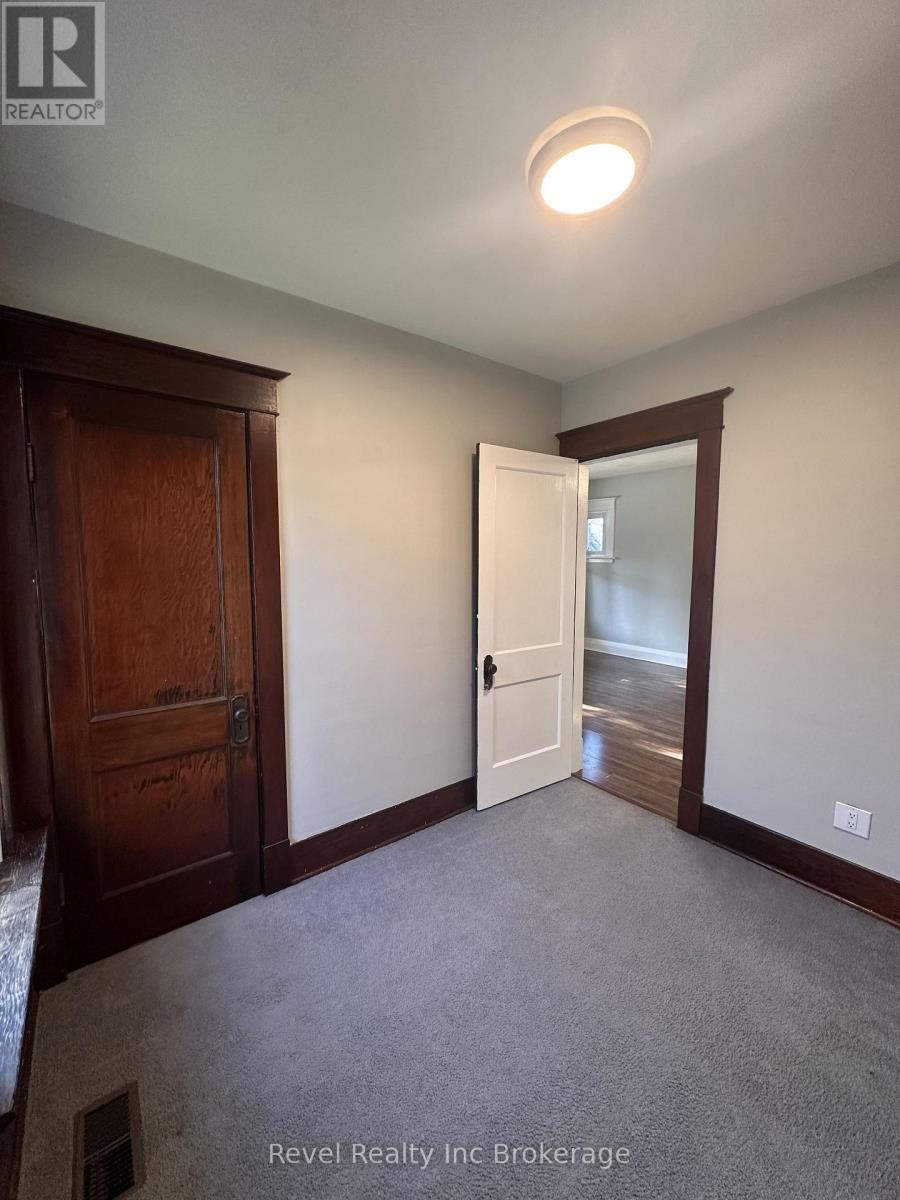 162 Brisbin Street Property Photo 10