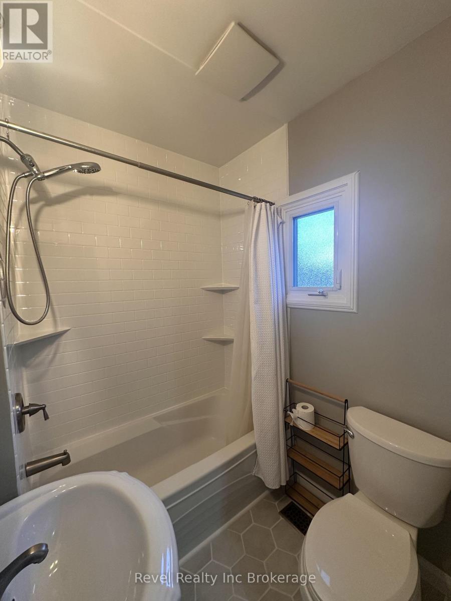 162 Brisbin Street Property Photo 15
