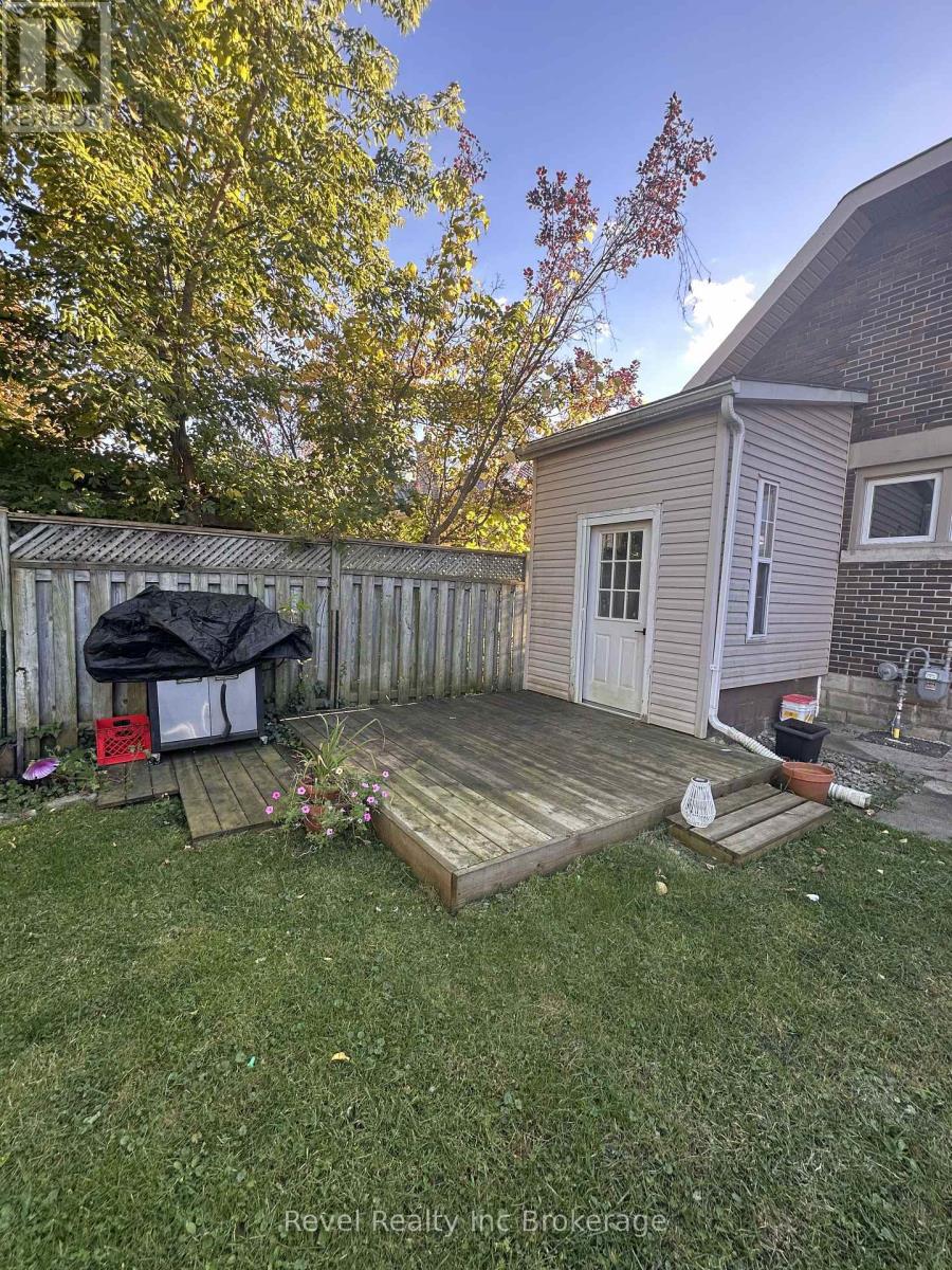 162 Brisbin Street Property Photo 23