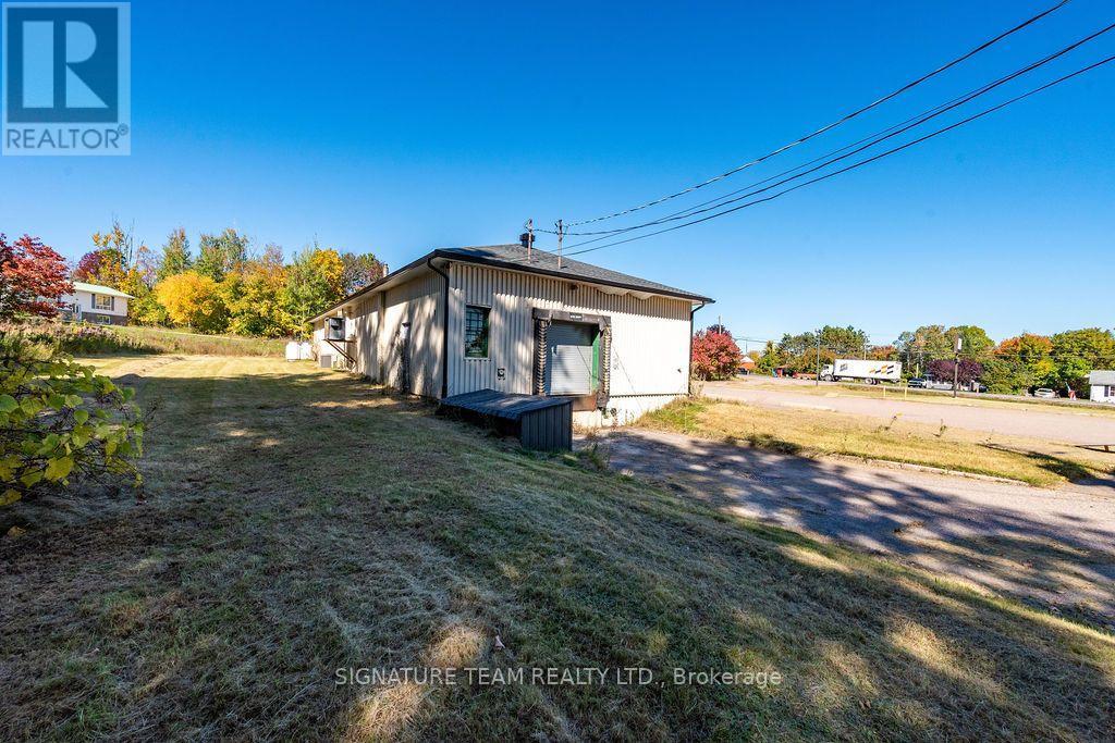 8647 60 Highway Property Photo 7