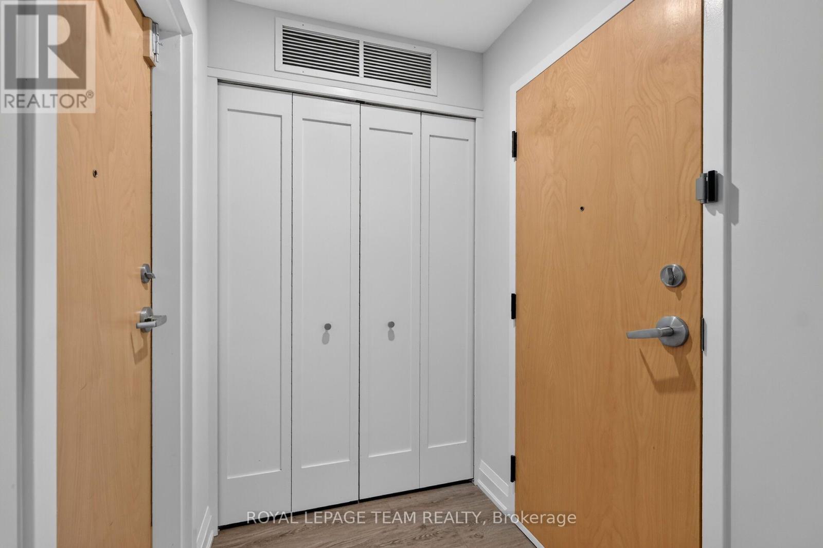 3 - 336 Tweedsmuir Avenue Property Photo 8