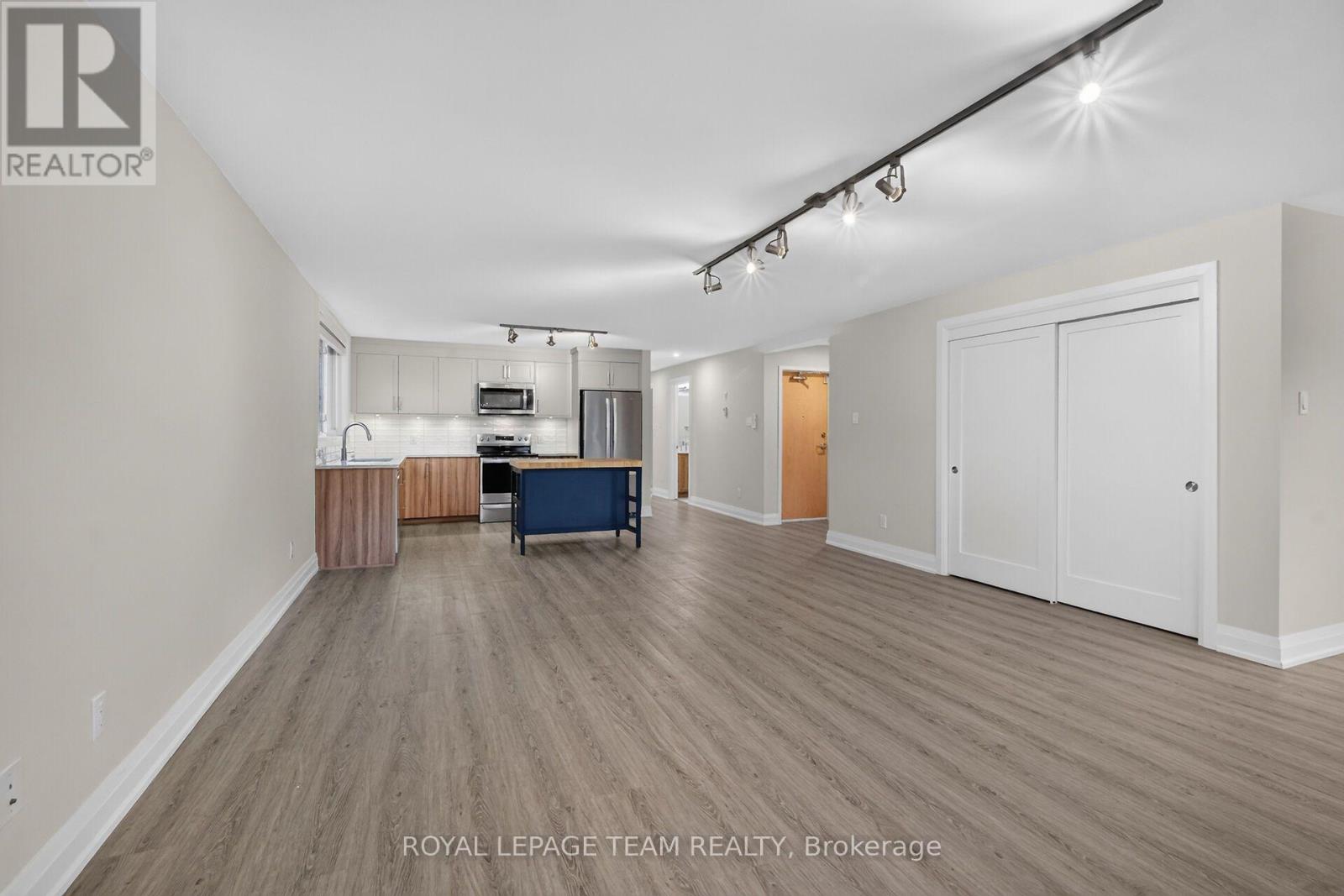 3 - 336 Tweedsmuir Avenue Property Photo 13