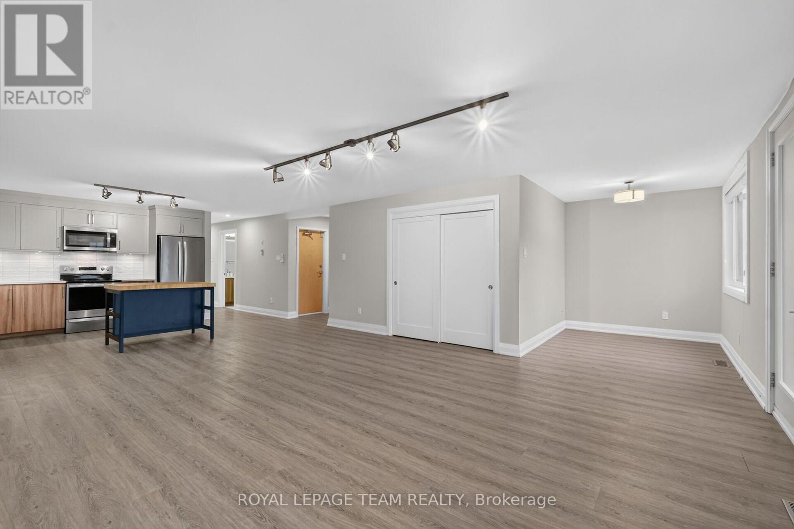 3 - 336 Tweedsmuir Avenue Property Photo 16