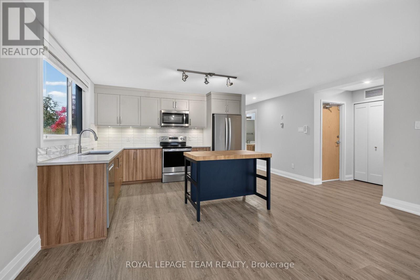 3 - 336 Tweedsmuir Avenue Property Photo 20